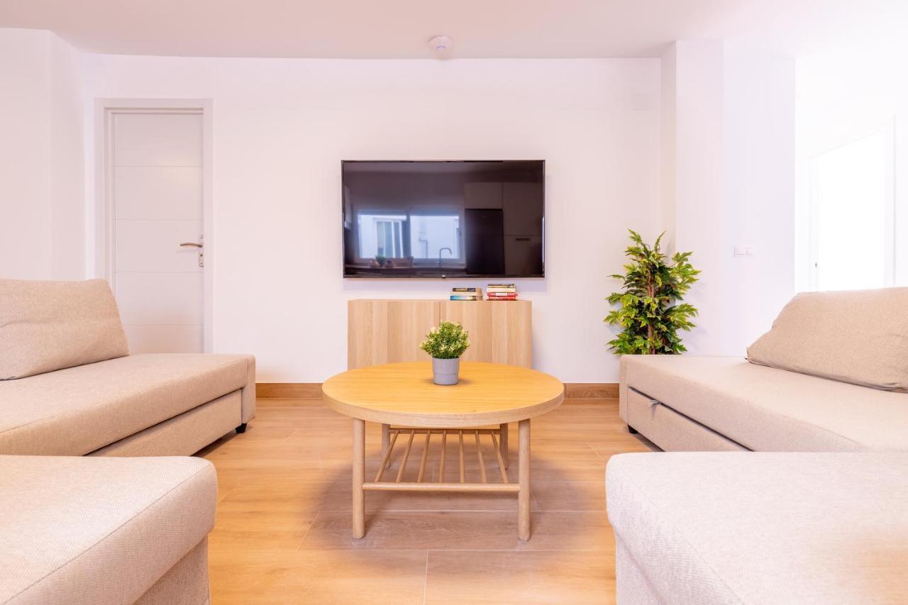 מאלגה Fun Building Terraces By Homeabout מראה חיצוני תמונה